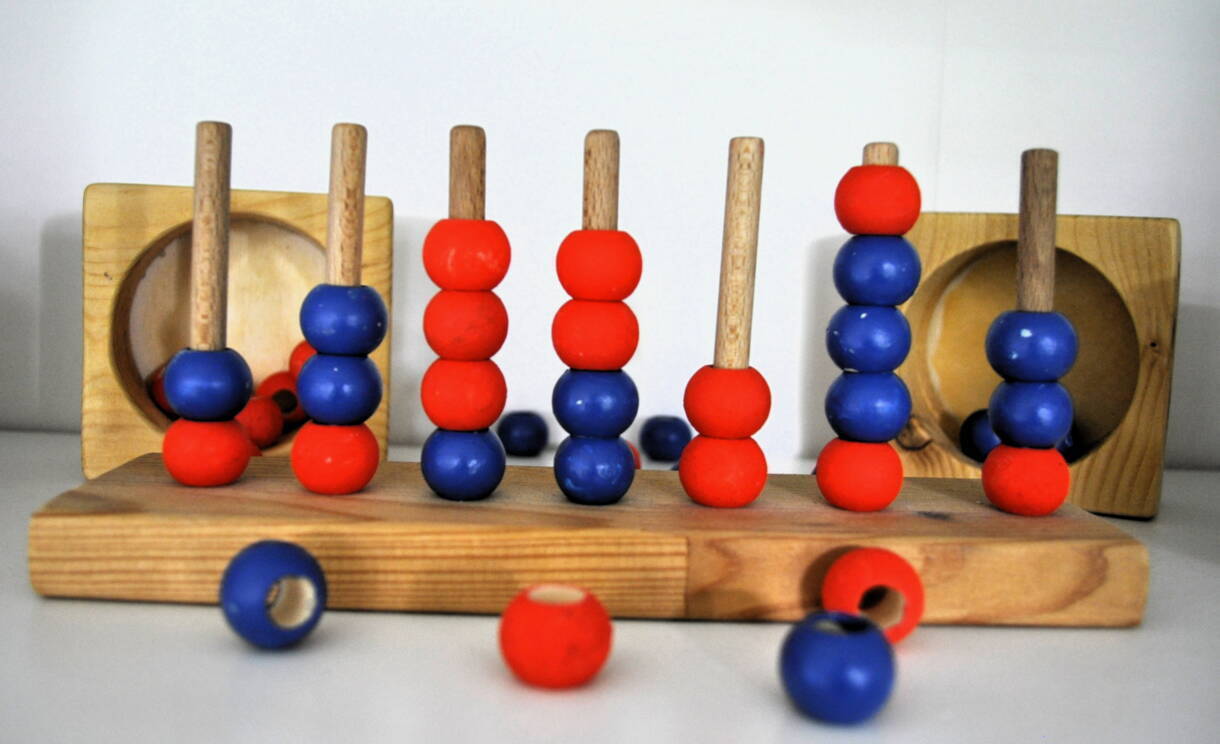 spiel_vier_gewinnt_stb_produkte-1220-1220-1220.jpg Plüschtier "Lama Nunu"